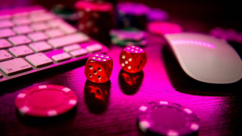 Planning To Throw A Casino-Themed Party? Here Are The Tips On How To Do It!